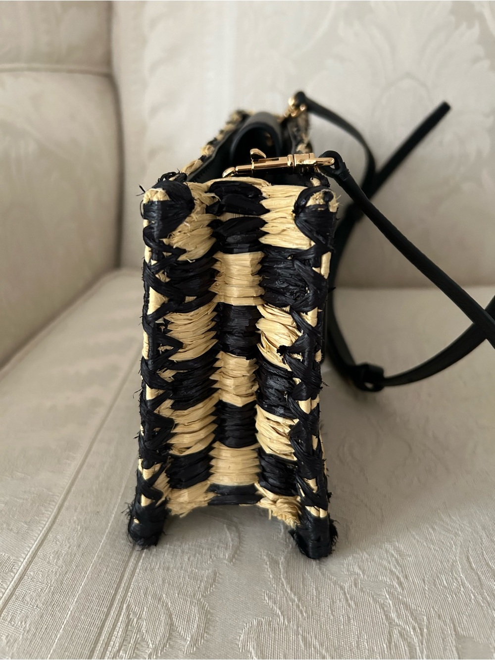 So unique! Tory Burch ELLA HAND-CROCHETED EAST-WEST TOTE - Picture 8 of 12